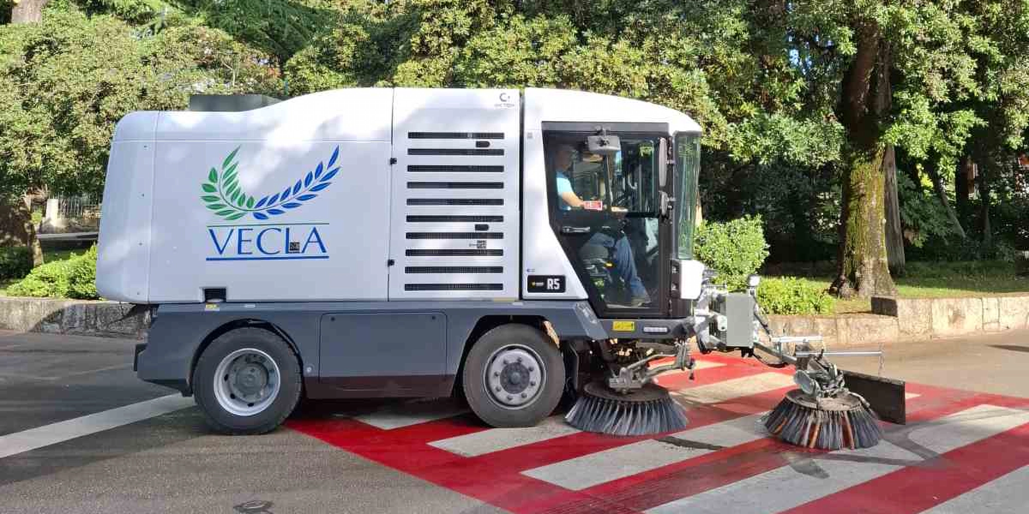 Cestovna čistilica Ravo